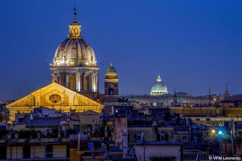 At The Spanish Steps View Rome Exterior photo